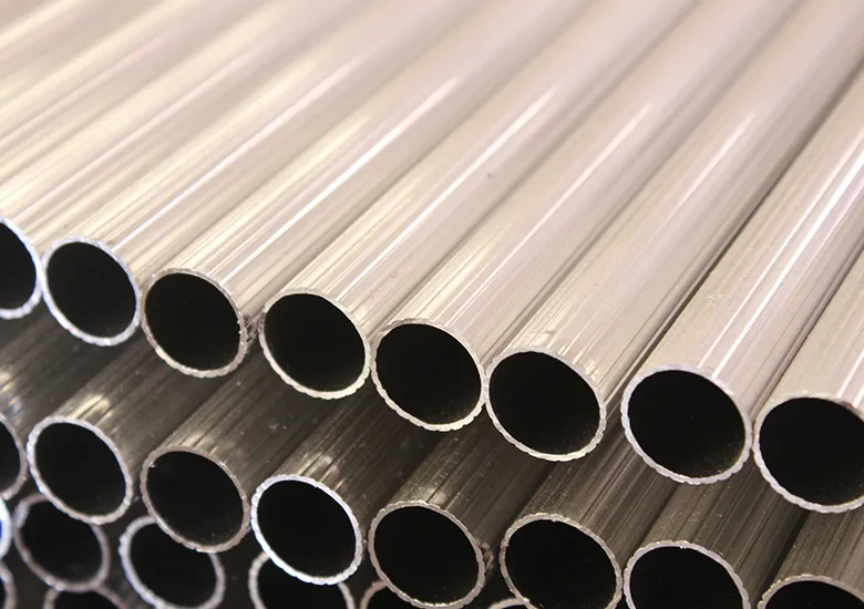 حول الملامح الصناعية